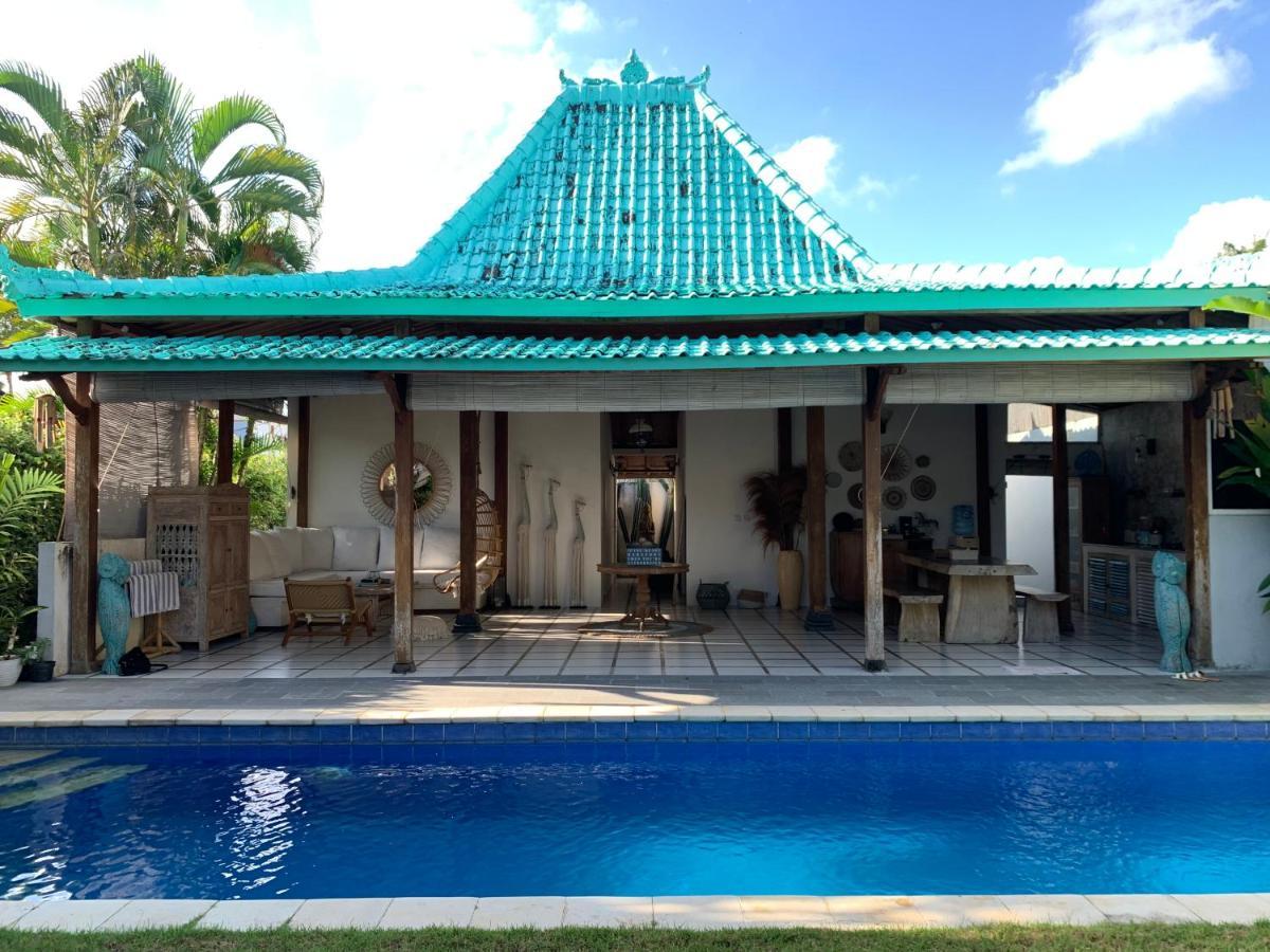 Desa Naga Villa Canggu Екстериор снимка