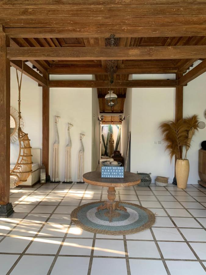 Desa Naga Villa Canggu Екстериор снимка